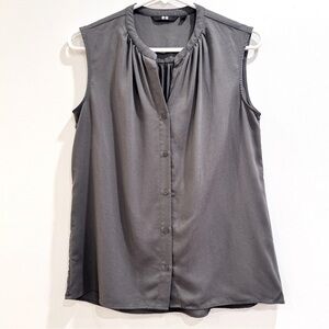 Gray Sleeveless Button-Up Top
